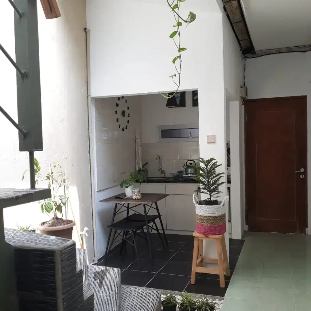 Kosan khusus WANITA SINGLE lokasi STRATEGIS AKSES MUDAH dan AMAN