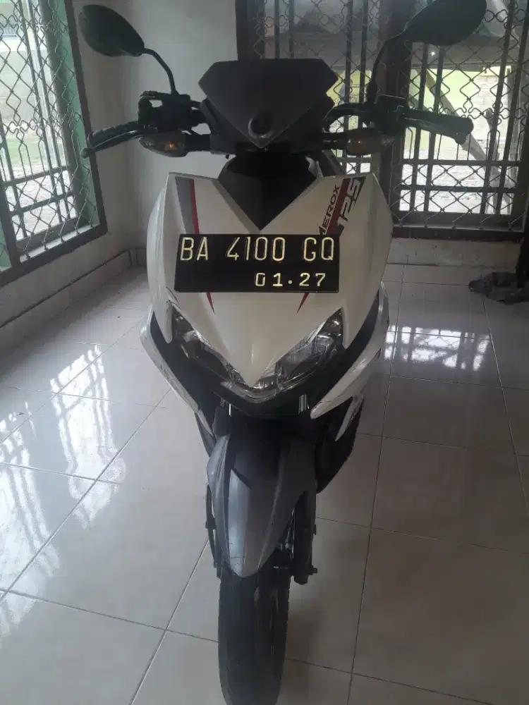 Menjual motor bekas Aerox 125 cc