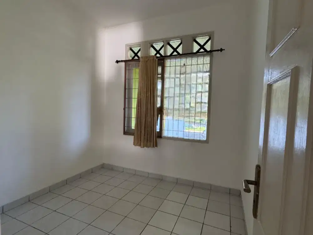 DIJUAL RUMAH DI TAMAN PERMATA LIPPO KARAWACI (Hitung Tanah)