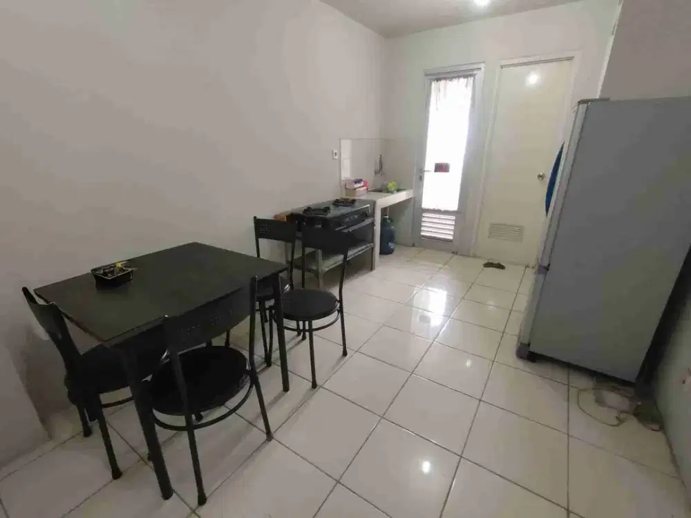 Apartemen rapih siap pakai semi Furnished Gading Nias Residence disewakan tower Emerald lantai tinggi Kelapa Gading Jakarta Utara