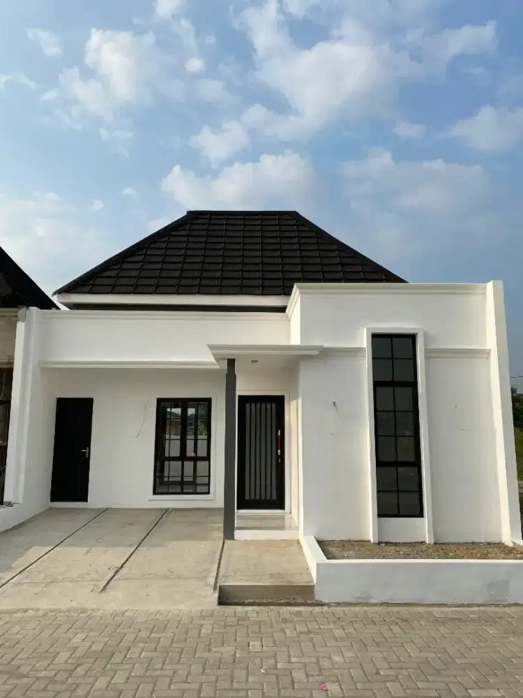 Rumah Tengah Kota Karanganyar Dekat Alun2