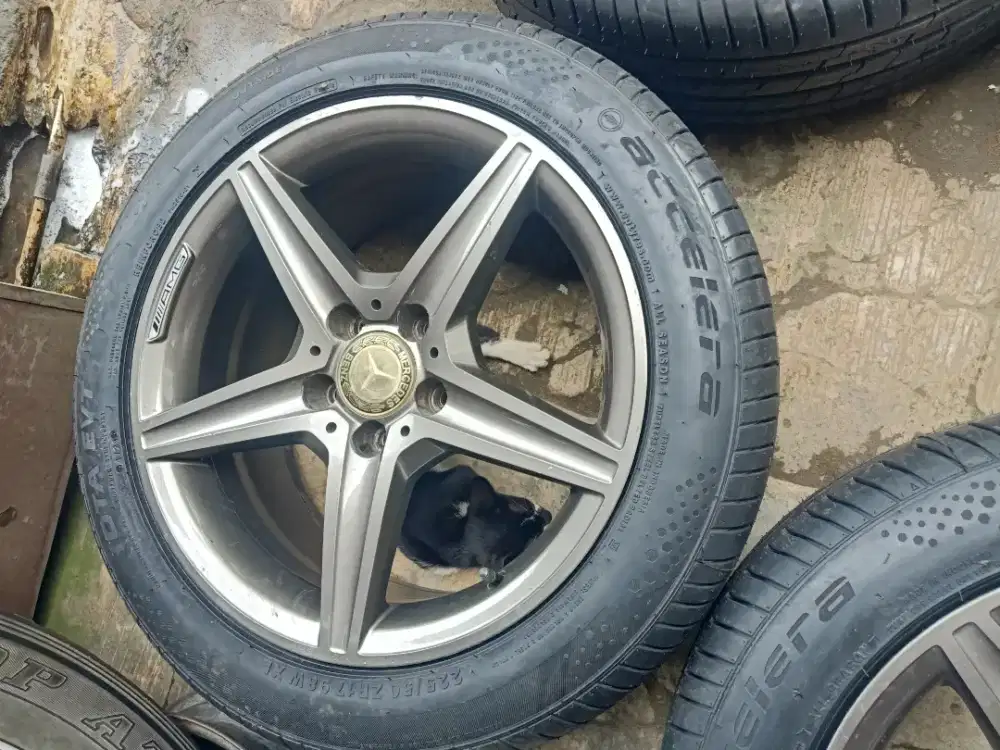 AMG mersy ring 17x7.5in Ban 99%