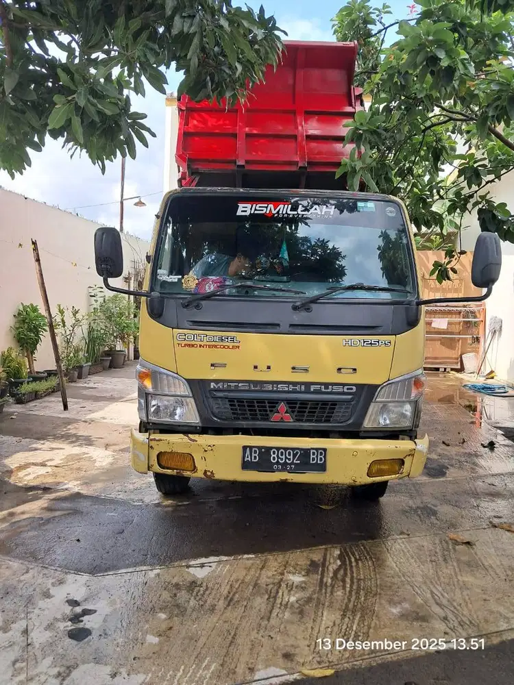 Truk Dump Mitsubishi