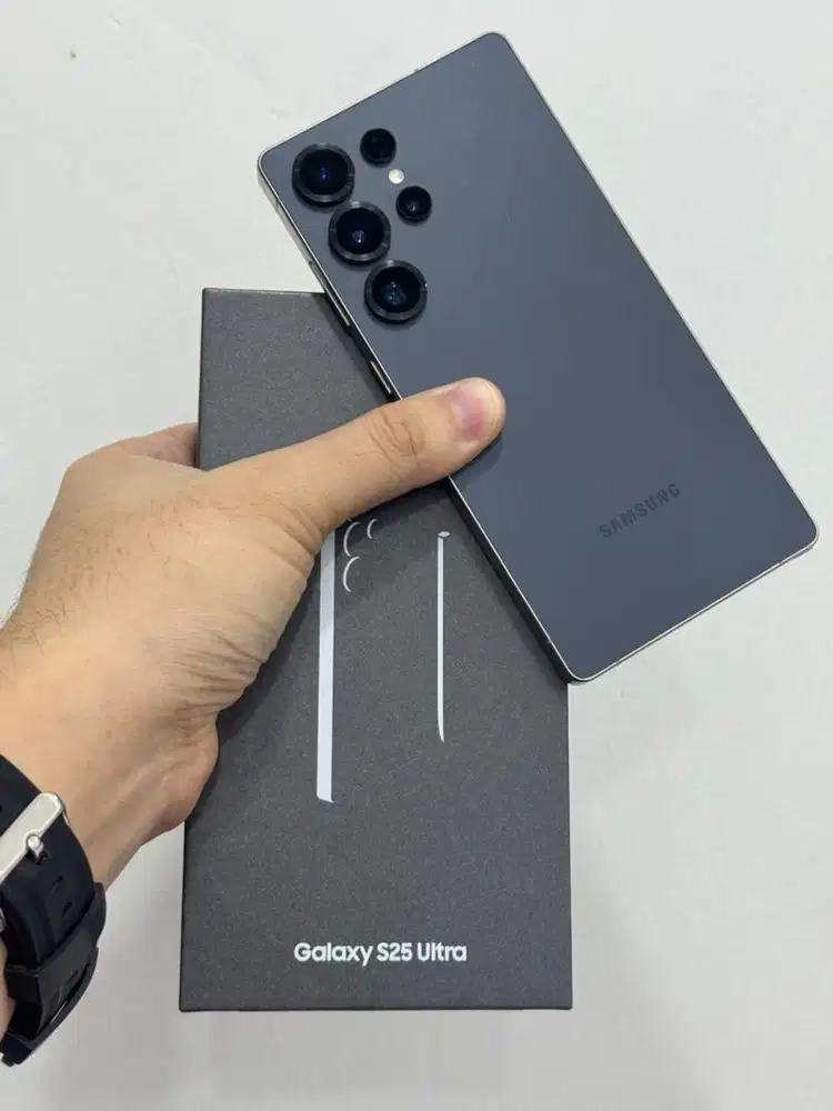 Samsung S25 Ultra 5G Black 12/512Gb (SEIN)