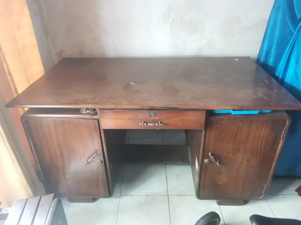 Meja Kerja Kayu Jati