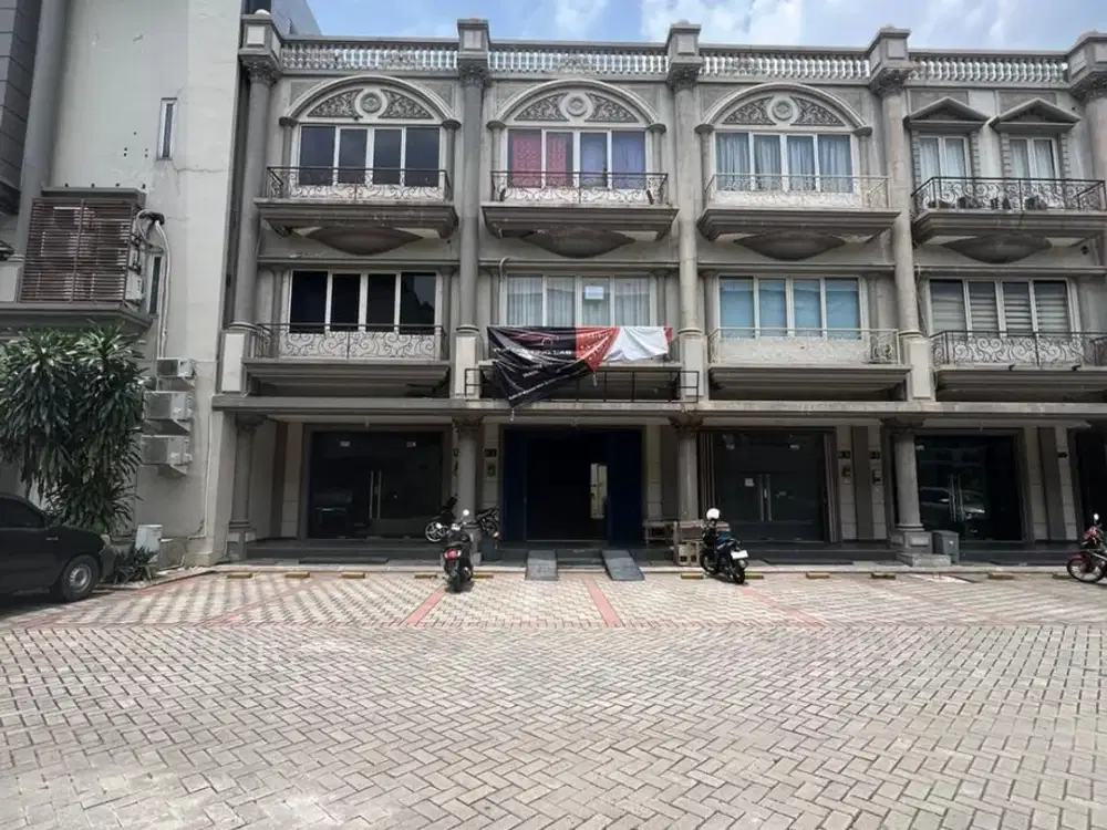 RUKO 3,5 Lantai De Mansion - Alam Sutera