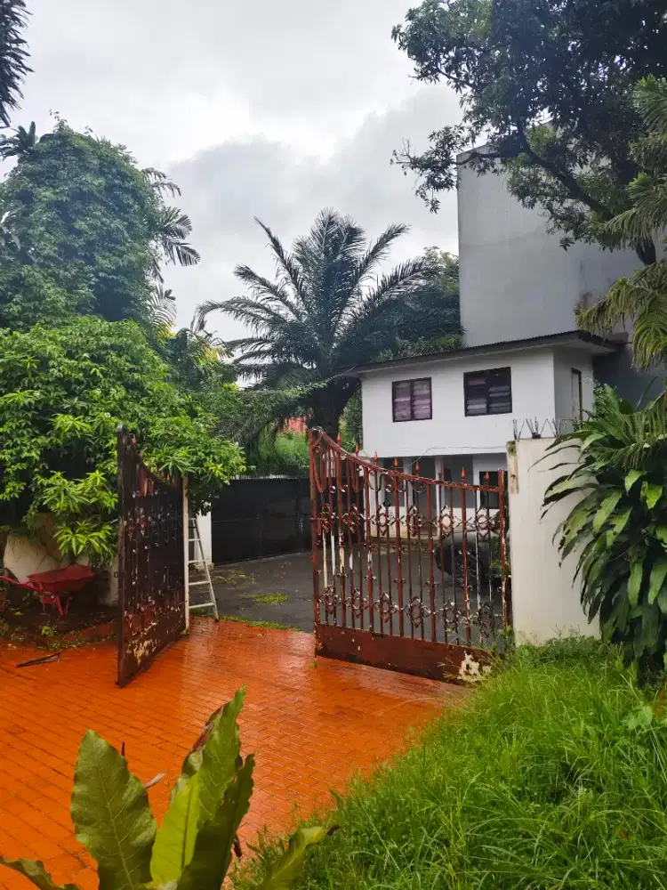 Dijual Rumah Tua di Kemang Dalam Jakarta selatan