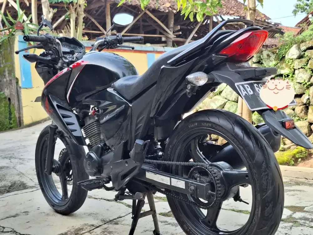 Dijual honda megapro monosoc 2011