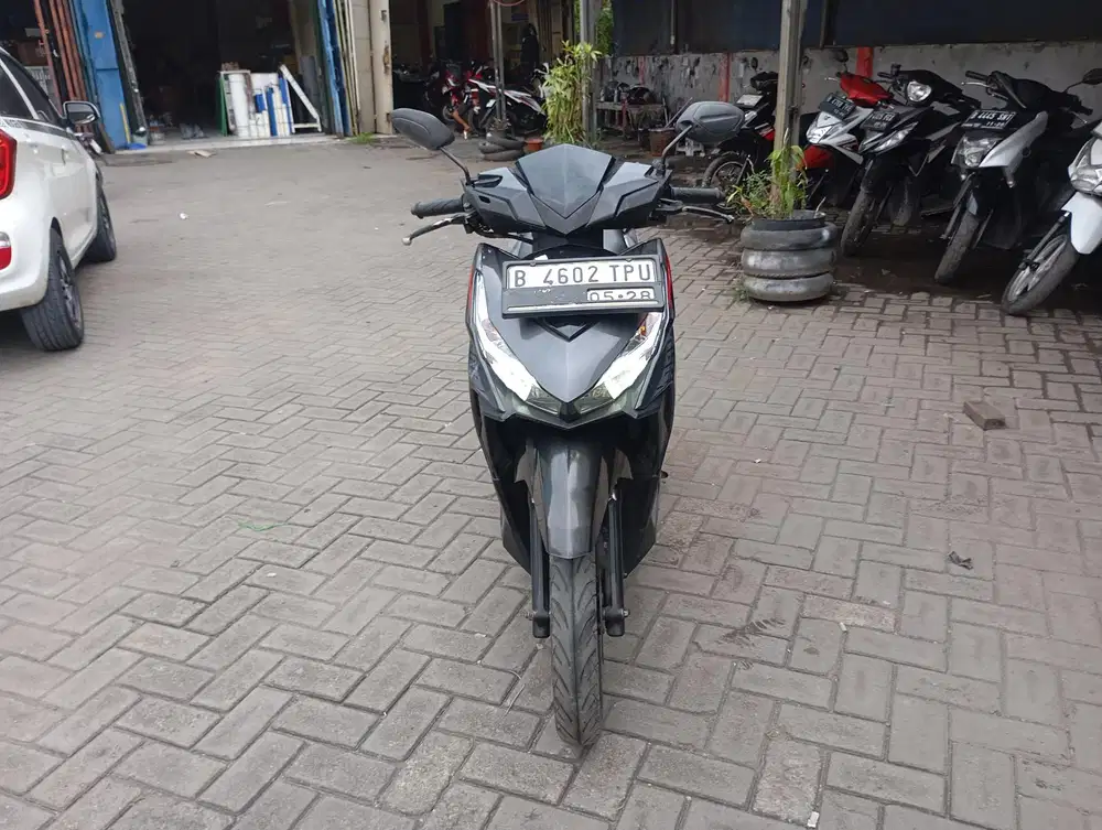 [PROMO DES] Honda Vario 125 LED old Tahun 2017 Surat Komplit