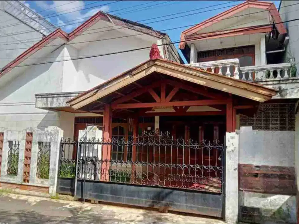 Rumah Di Delman Tanah Kusir Jakarta Selatan