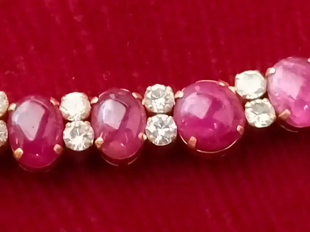 Permata Rubi lepasan