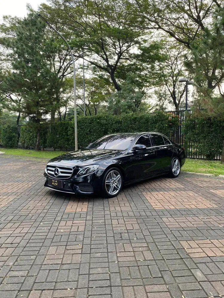Mercedes Benz E300 AMG 2017 NIK 2017