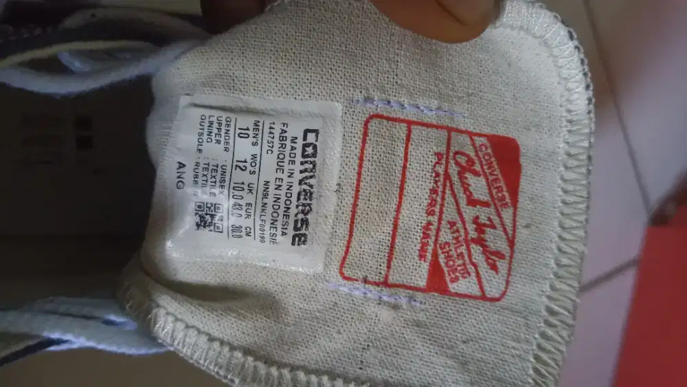 Sepatu Converse UK 43 baru 3x pakai