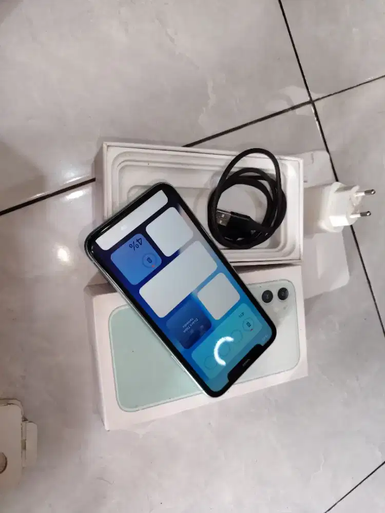 iphone 11 128 inter mulus fullset sinyal.sematfren paten on semua