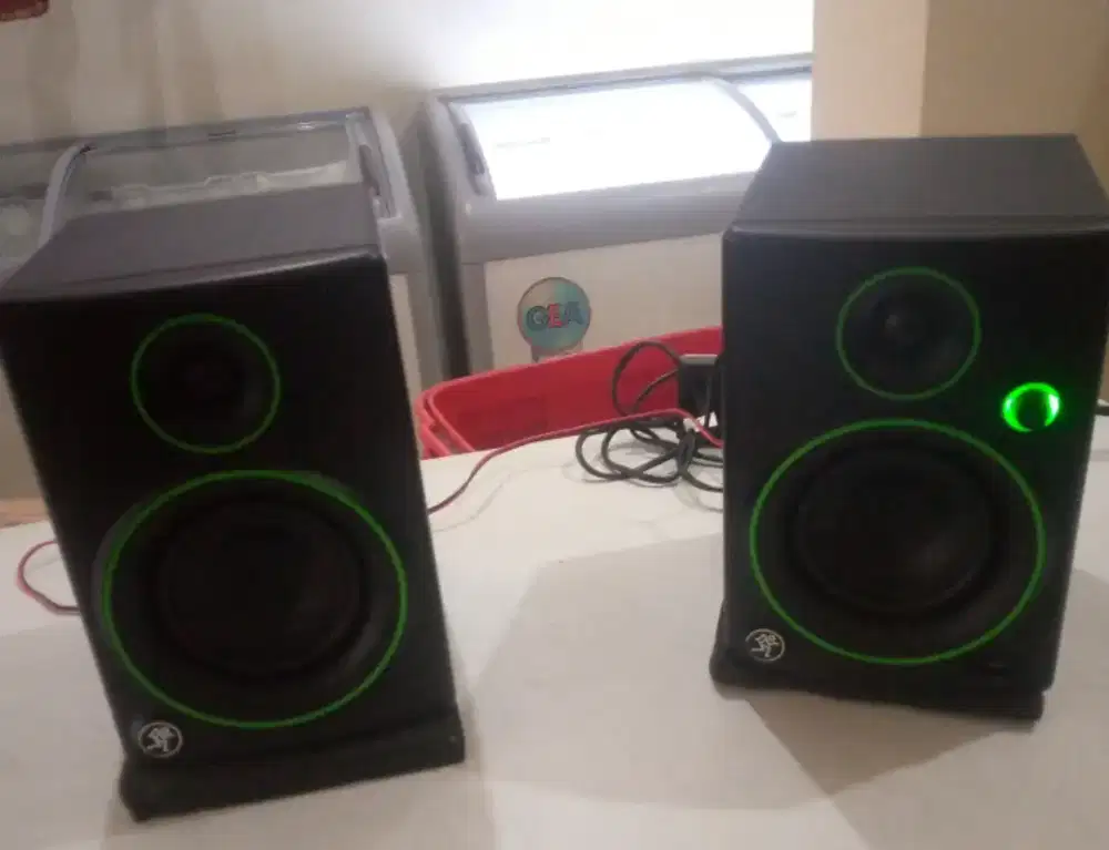 Speker Aktif Mackie Cr4