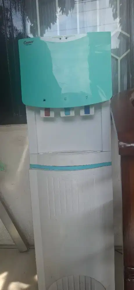 Dispenser galon atas air panas normal dingin