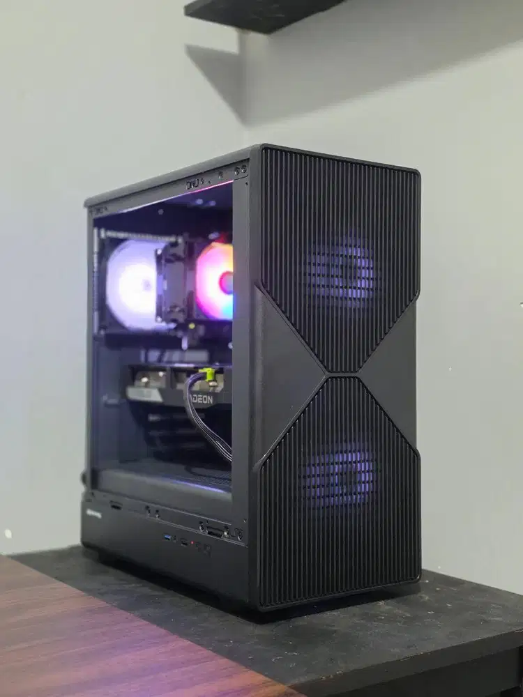 PC Gaming Render Ryzen 5 5600 + RX 6600 XT