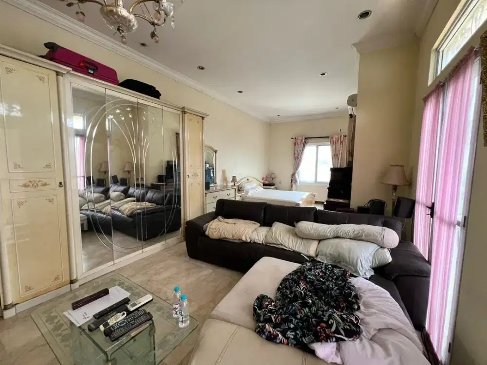 Ss3418- Murah Dijual Rumah Hook Mewah Luas 388 di Royal Gading Mansion