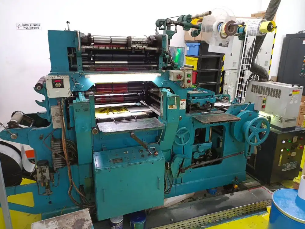 Mesin cetak offset Delta