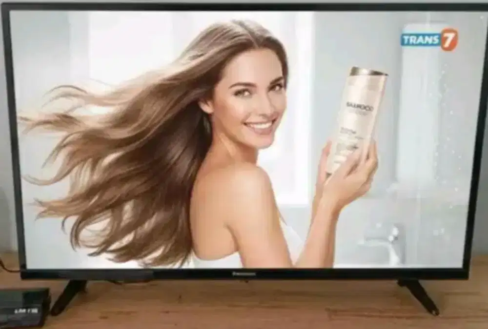 TV LED PANASONIC 32 INCH SUDAH DIGITAL TANPA STB