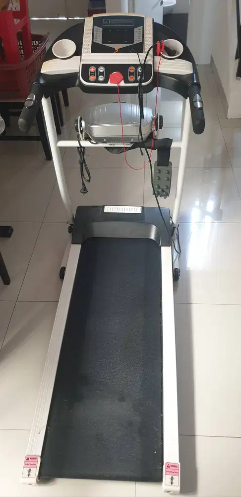 Treadmill dijual kondisi bagus dan siap digunakan