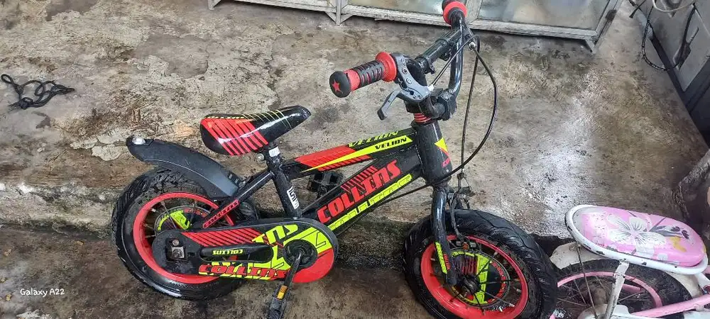 Sepeda anak 12 inc cowo merk collins velion, cewe merk evergreen