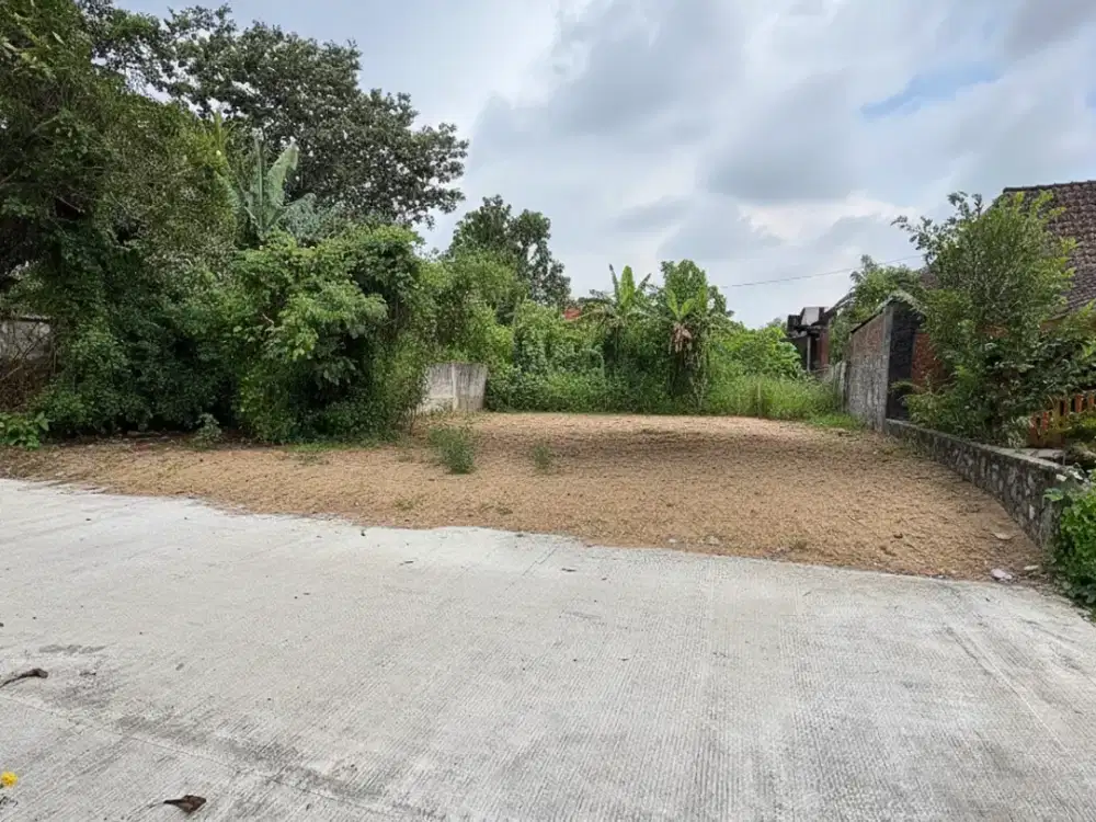 Tanah Siap Bangun Selatan Kampus UII Pusat