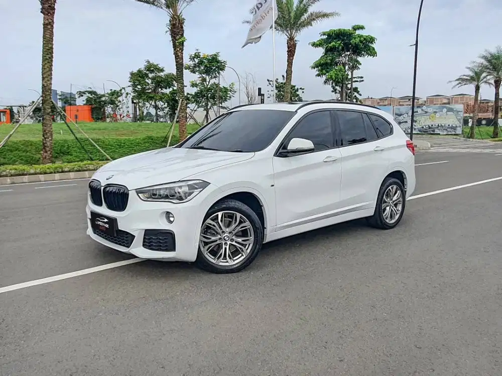 [PANORAMIC SUNROOF] BMW X1 XLINE SDRIVE 2018 2019 PUTIH X3 X5 GLA200
