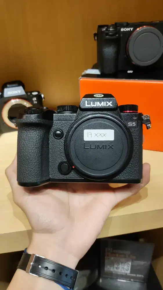 Kamera Panasonic Lumix S5 Body Only. Good Condition