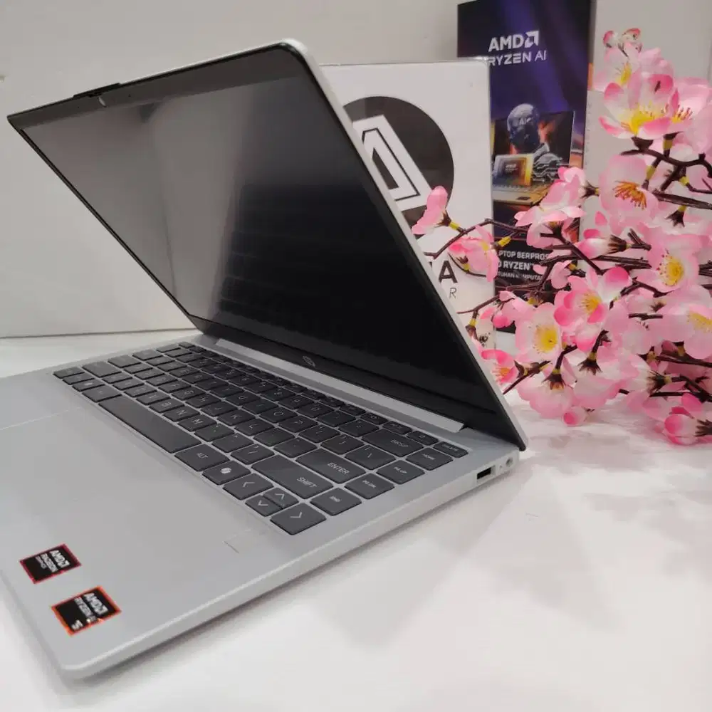 Laptop HP OMNIBOOK 3 NG AI HA0336AU 14 RYZEN AI 5 340 24GB SSD 512GB