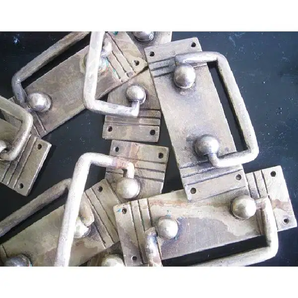 Pegangan pintu lemari / Laci antik - art deco