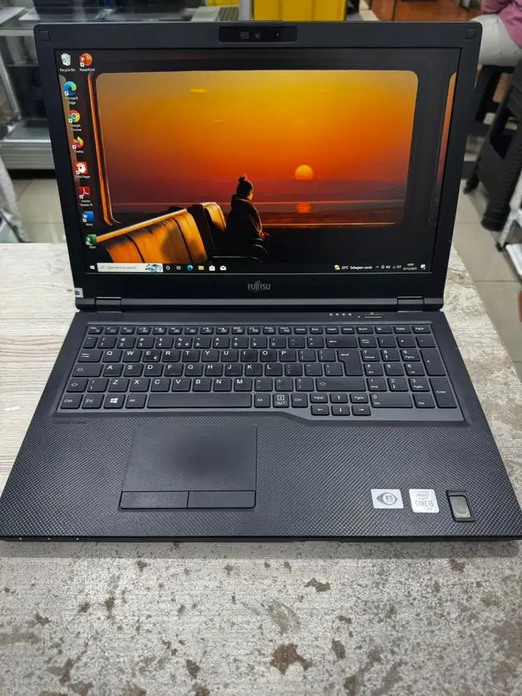 FUJITSU LIFEBOOK E5510 CORE I5 GEN 10 8/512 GB 15 INCHI SECOND