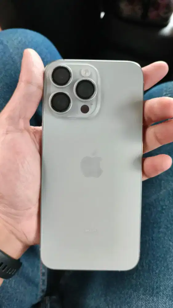 Dijual iphone 15 promax 256gb titanium ibox