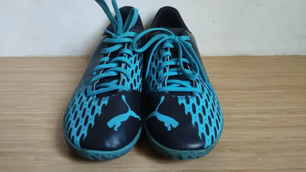 Sepatu Futsal Puma