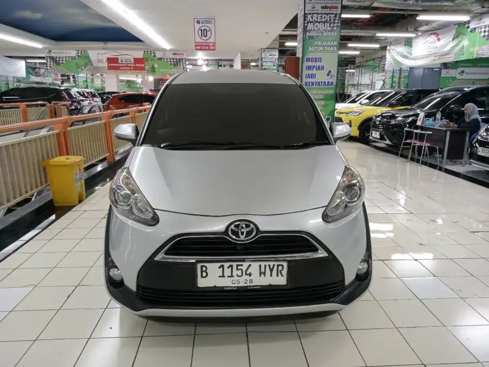 TOYOTA SIENTA G MT 2016 SILVER