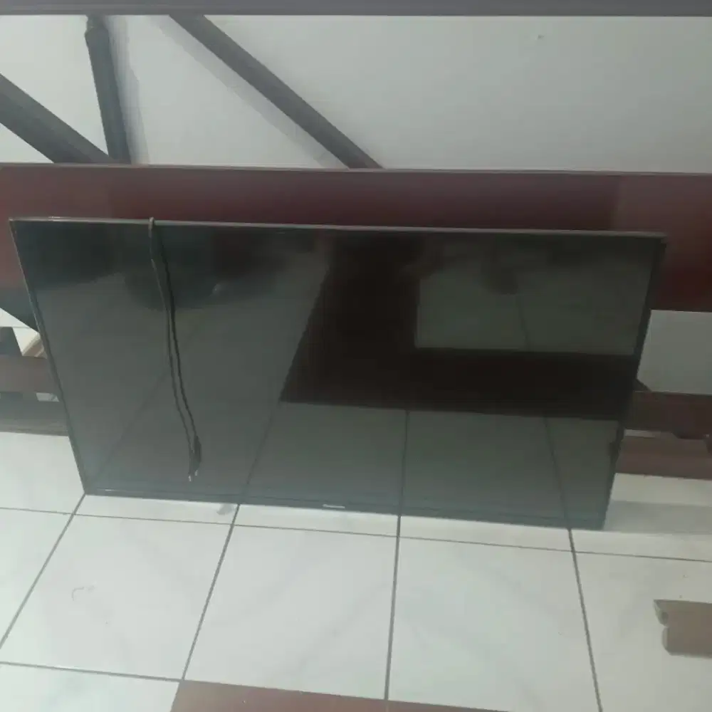 PANASONIC LED TV 43 inch - TH-43F305G