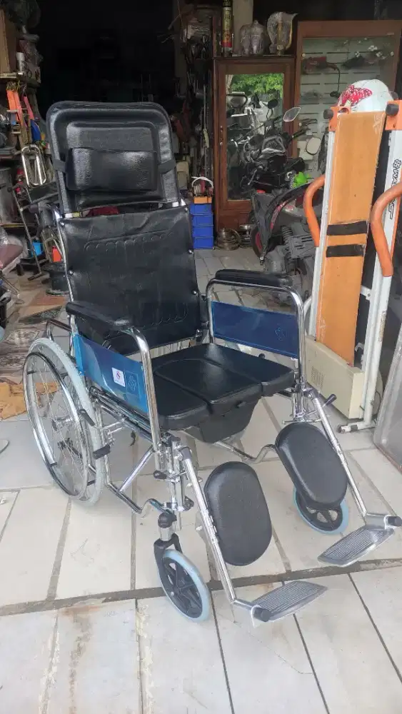KURSI RODA SELLACO 3 IN 1 BAB/BAK/TIDUR KONDISI 95%