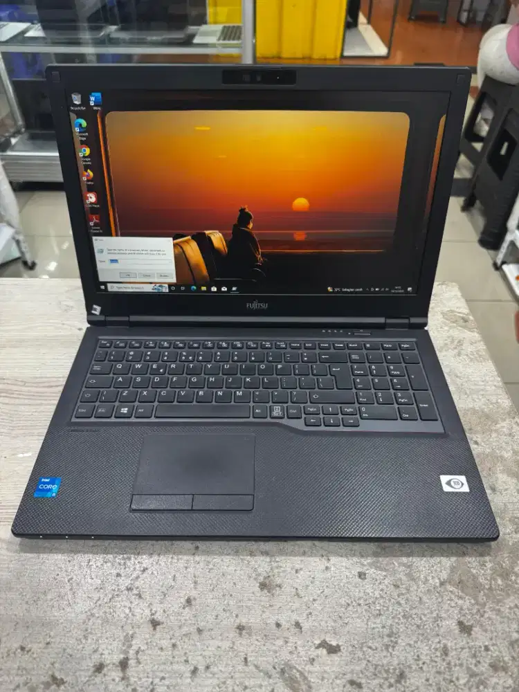 FUJITSU LIFEBOOK E5511 CORE I5 GEN 11 8/512 GB 15 INCHI SECOND