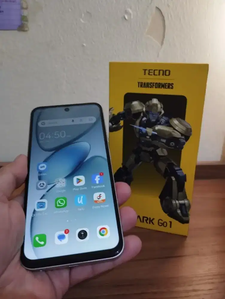 TECNO SPARK GO 1 4+4 / 128 GB FULL SET CARI KEMBALIAN