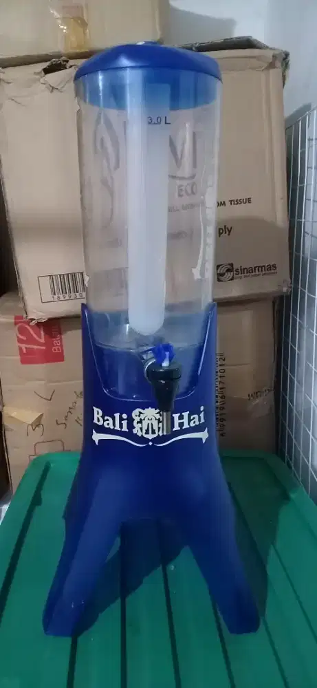 Tower balihai atau tabung minuman