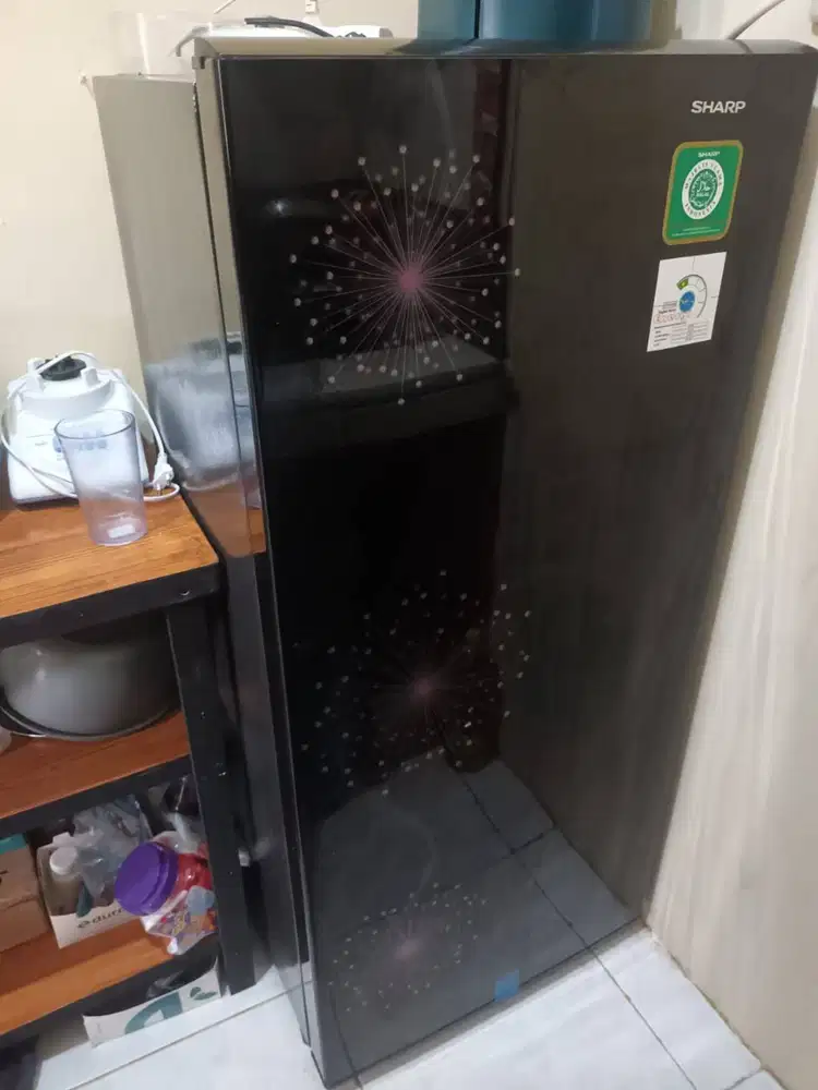 Kulkas Sharp 1 Pintu Tipe SJ-X197 184 Liter (masih garansi)