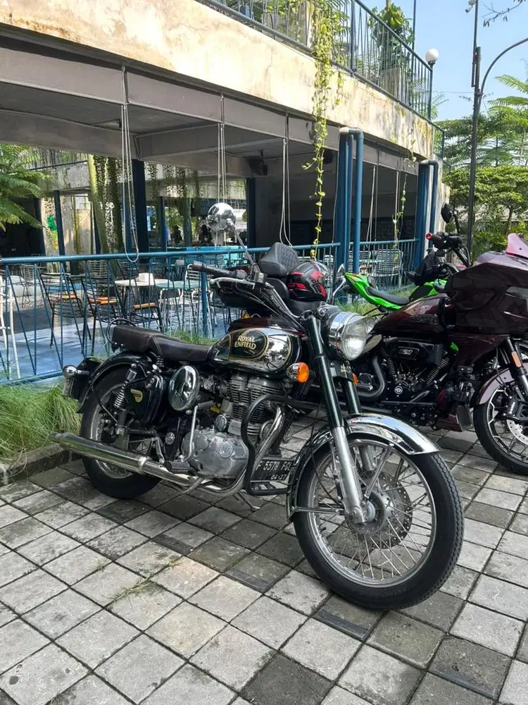 Royal Enfield Classic 500 Chrome Green (warna super rare)