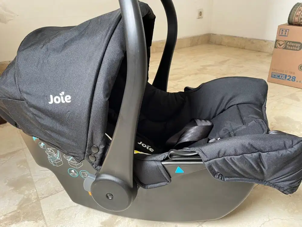 Joie Carseat Carrier
