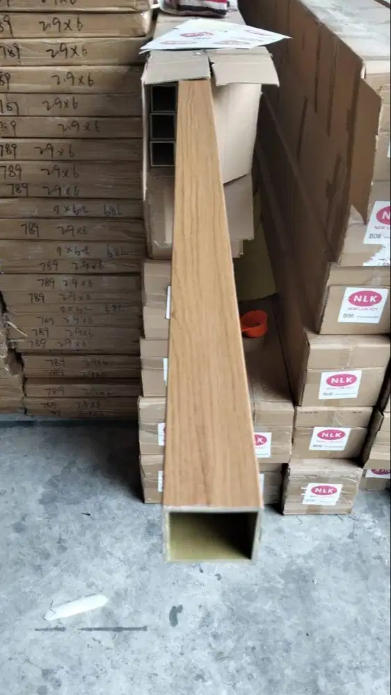 Hollow Kisi Kisi WPC Kotak Pembatasan Dinding Indoor Partisi Hollo 5cm