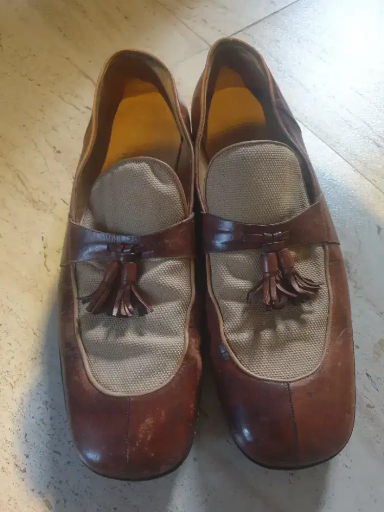 Sepatu Pantovel merk Bally Classic Made in Italy