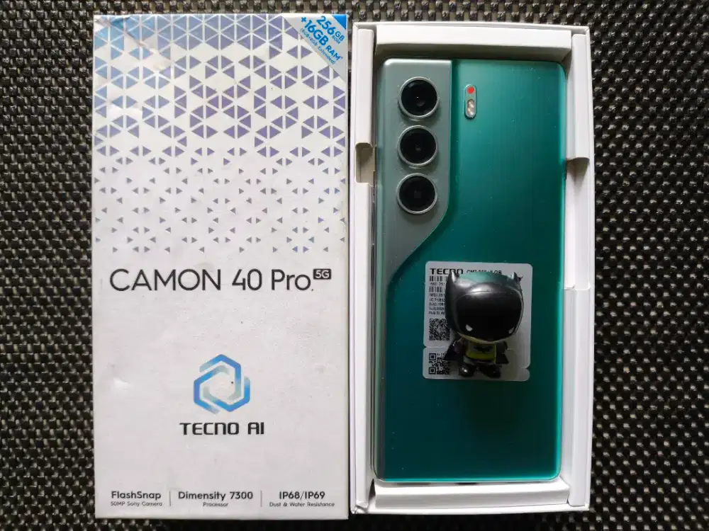 tecno camon 40 pro 5g 8/256 fullset