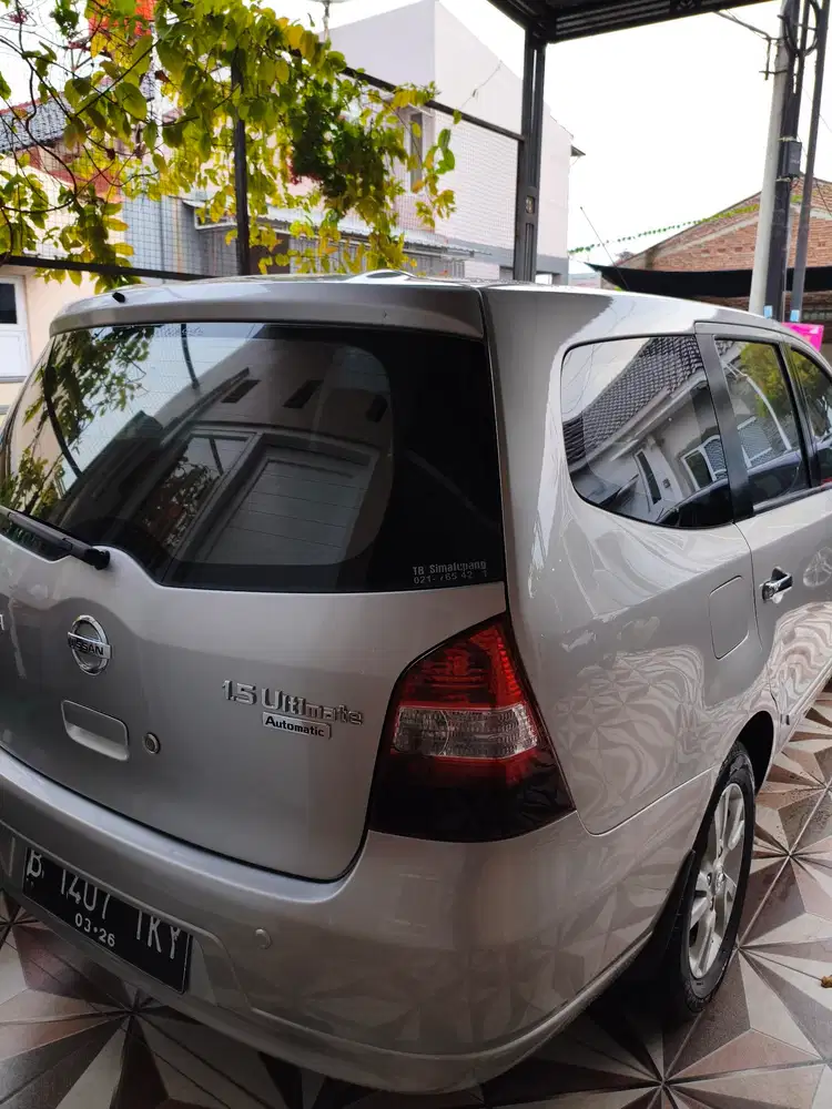 Nissan Grand livina 2011 Bensin