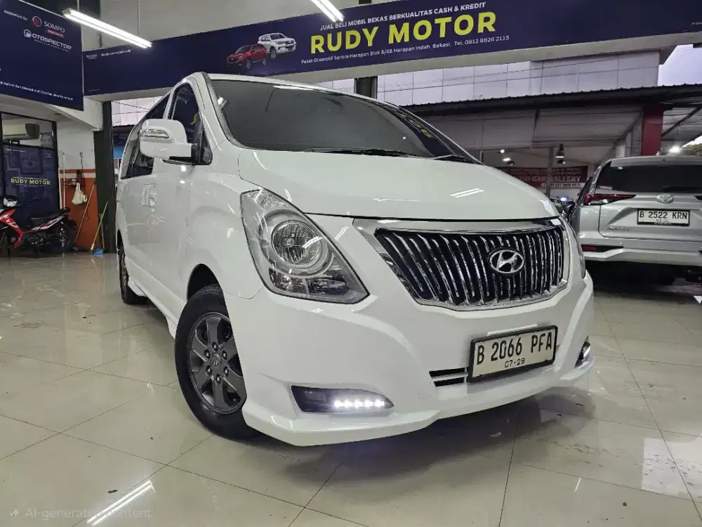 H-1 2.4 ELEGANCE 12 SEATER AT 2018 FACELIFT