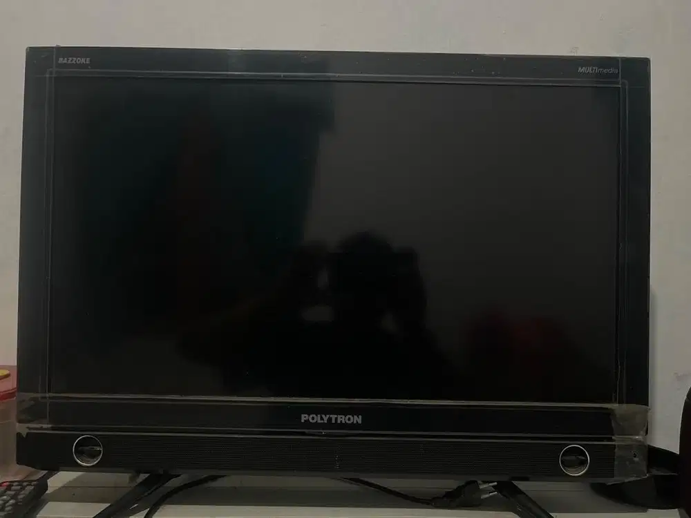 Tv polytron 24 inch bekas