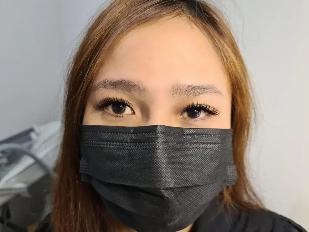 Eyelash extension home service